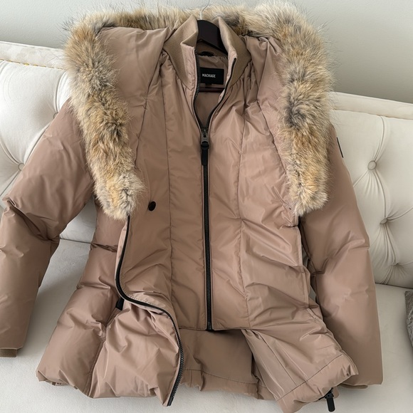 MACKAGE Beige Jacket. NEW - Picture 6 of 8